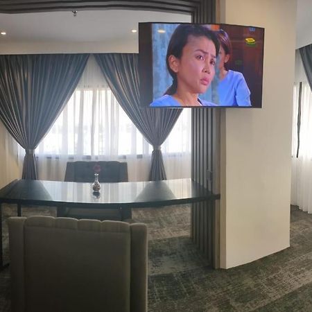 Folkmeldrum Hotel Johor Bahru Extérieur photo
