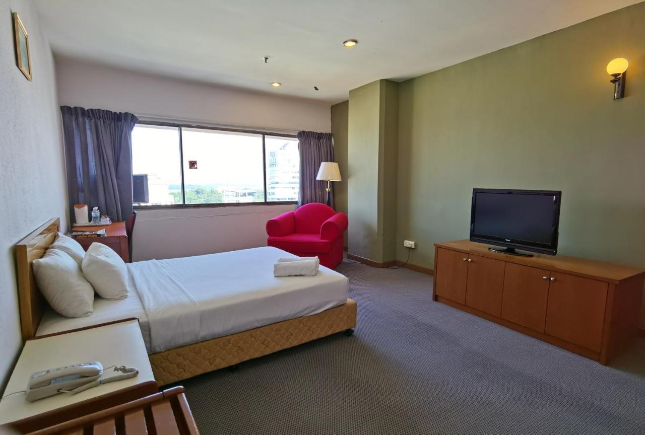 Folkmeldrum Hotel Johor Bahru Extérieur photo