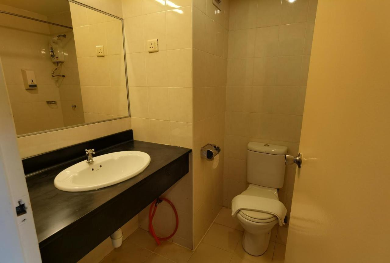 Folkmeldrum Hotel Johor Bahru Extérieur photo